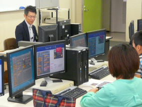 作業内容を説明する森本先生です 作業内容を説明する森本先生です